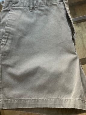 Calvin Klein Olive Green Khaki  Shorts  Size 12